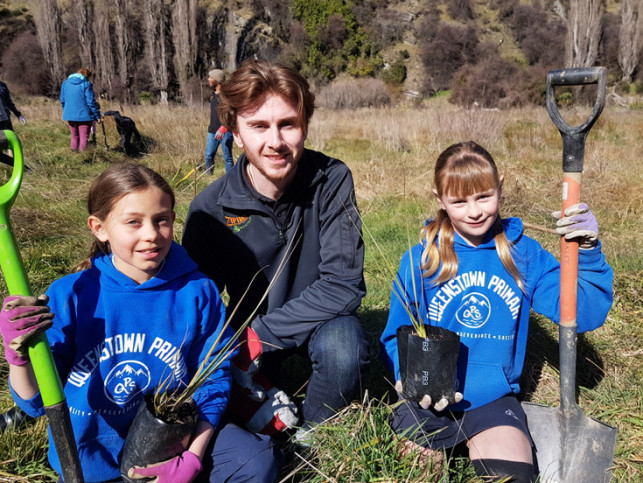 Supporting tree planting programmes in build up to Conservation Week